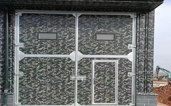 张家川工业平开门