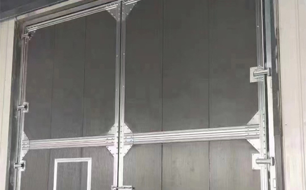 张家川兰州厂房张家川工业门选购与使用指南：打造高效安全的生产环境