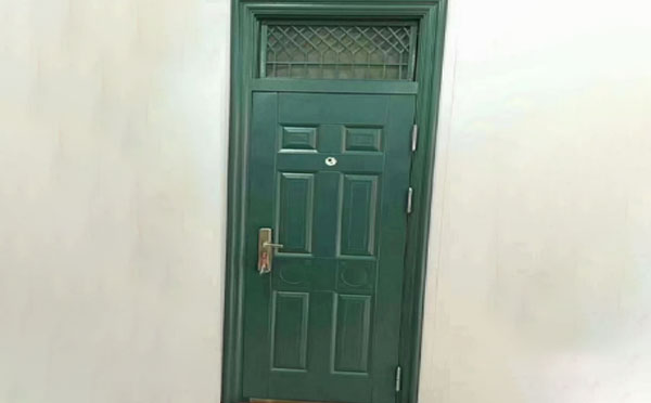 张家川学校教室门